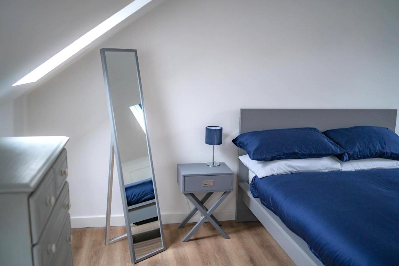 The Red House Modern Stylish Home From Home Walking Distance To Cardiff Bay And City Centre With Parking Dış mekan fotoğraf